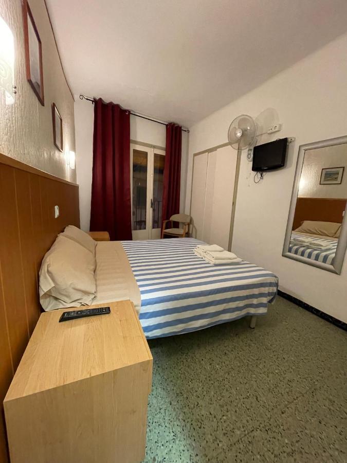 P&R Hostals Maria Rosa Τόσα ντε Μαρ Εξωτερικό φωτογραφία