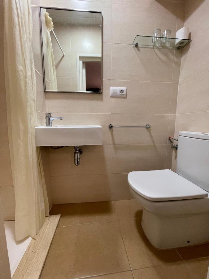 P&R Hostals Maria Rosa Τόσα ντε Μαρ Εξωτερικό φωτογραφία